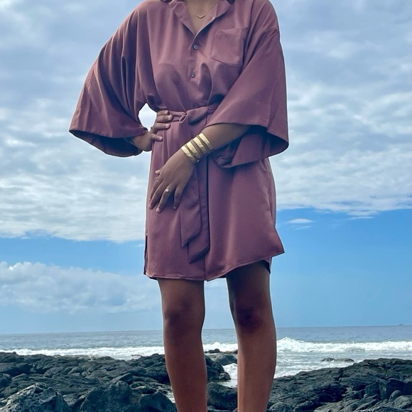 NWT The King Kouture Kimono Sleeve Satin Plum Pink Shirt Dress Medium - Picture 5 of 7